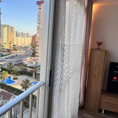 Renovado A 3 Min De La Playa ,wifi,aire,parking,vistas Comunitario Apartmán *