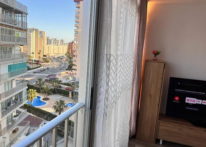 Apartamento Renovado A 3 Min De La Playa,piscina,wifi,aire,parking,vistas Comunitario Apartamento *