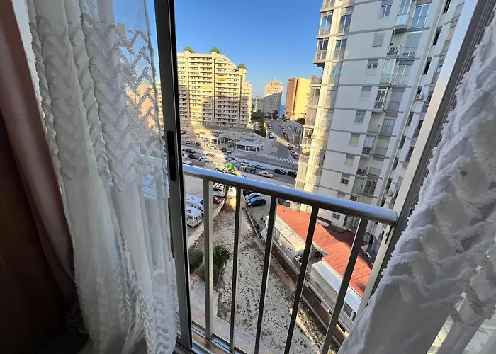 Apartamento Renovado A 3 Min De La Playa,piscina,wifi,aire,parking,vistas Comunitario Calpe